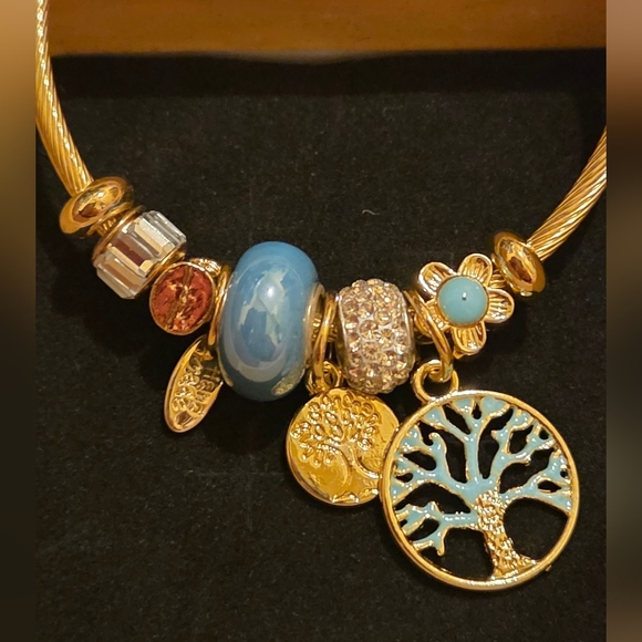 Charm Bracelet Gold Tone with Blue/Teal Colored Accents NEW HANDMADE - Picture 3 of 8